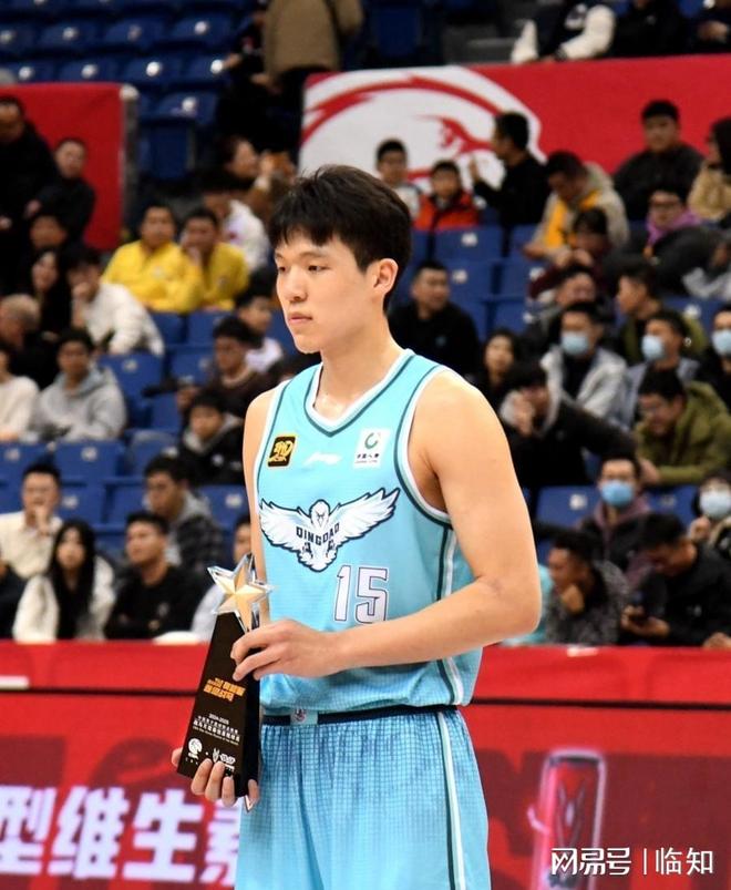 包含开拓者16顺位选中杨瀚森第九位被选中的中国球员的词条